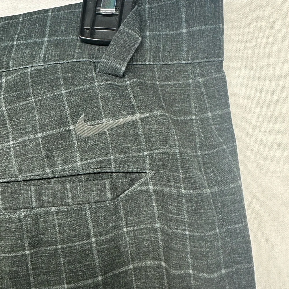 Nike Golf Tour Performance Dri-Fit Plaid‎ Shorts Black Gray Mens Size 34 (36